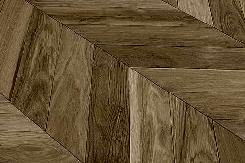 Galleria Professional Engineered Select Oak Chevron 14mm x 110mm Unfinished